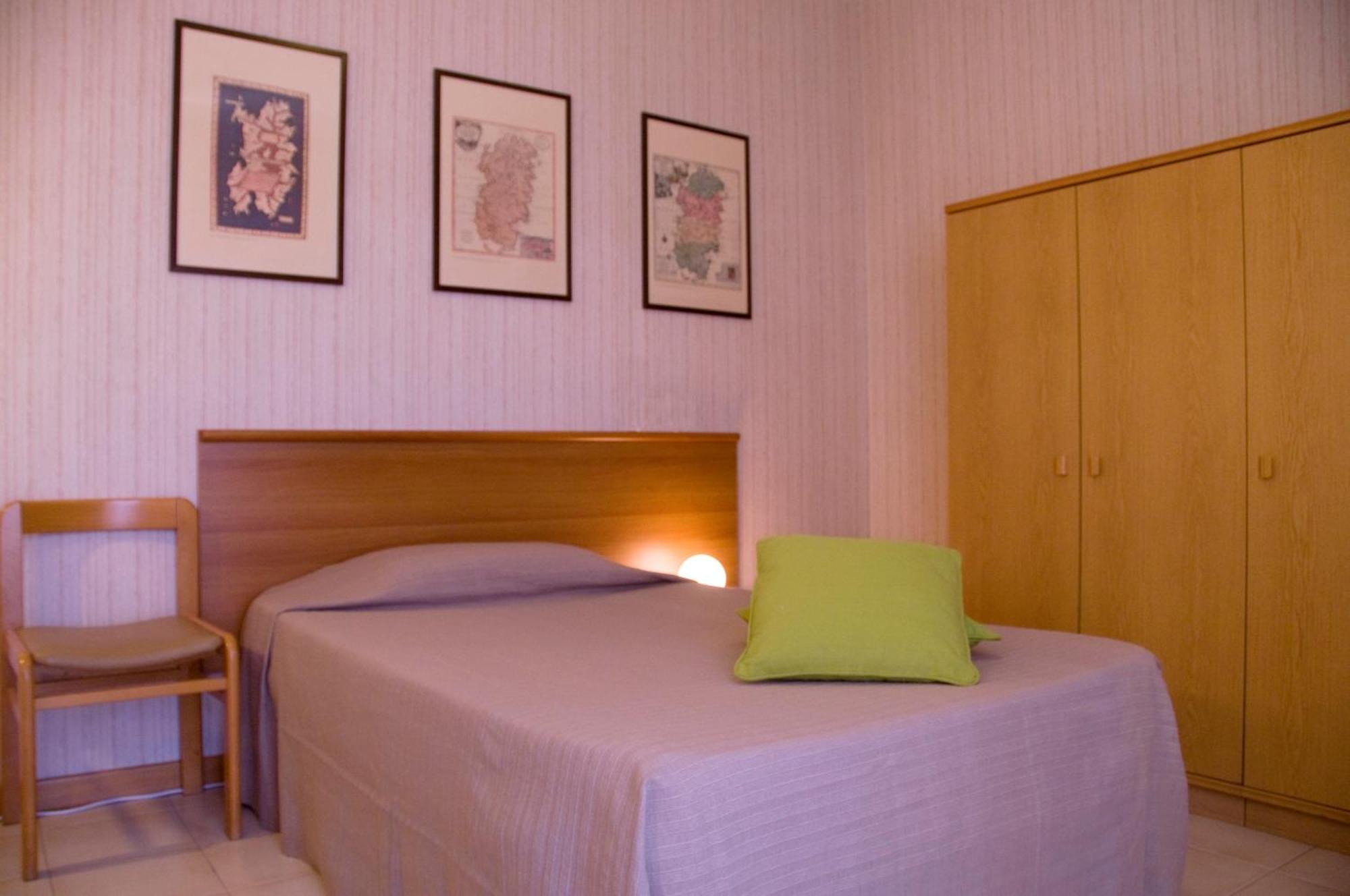 Hotel Residence Ulivi E Palme Cagliari Eksteriør billede