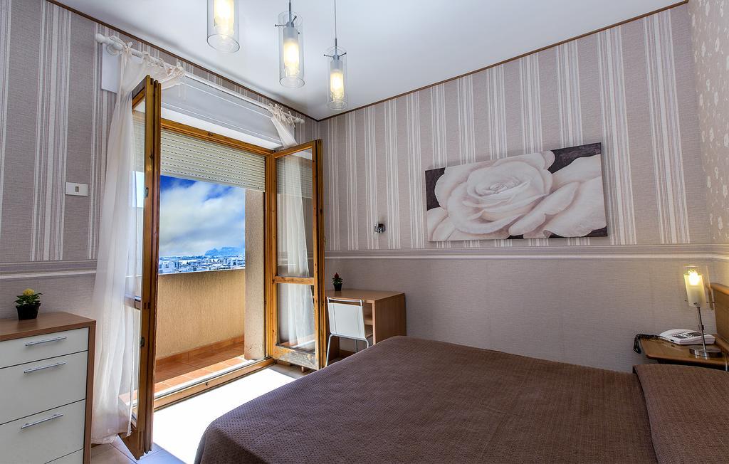 Hotel Residence Ulivi E Palme Cagliari Eksteriør billede