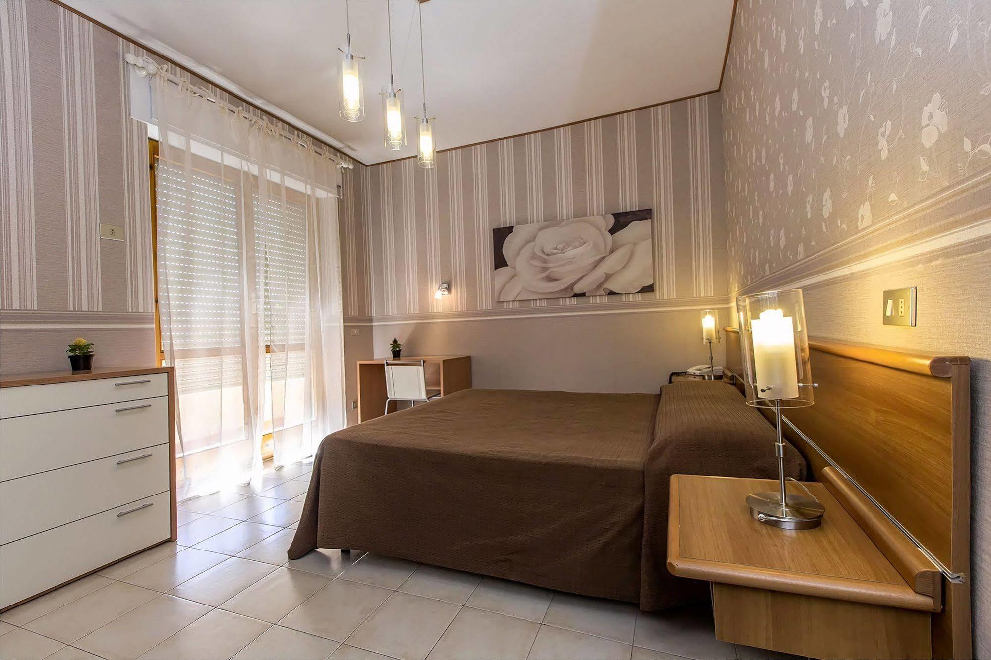 Hotel Residence Ulivi E Palme Cagliari Eksteriør billede