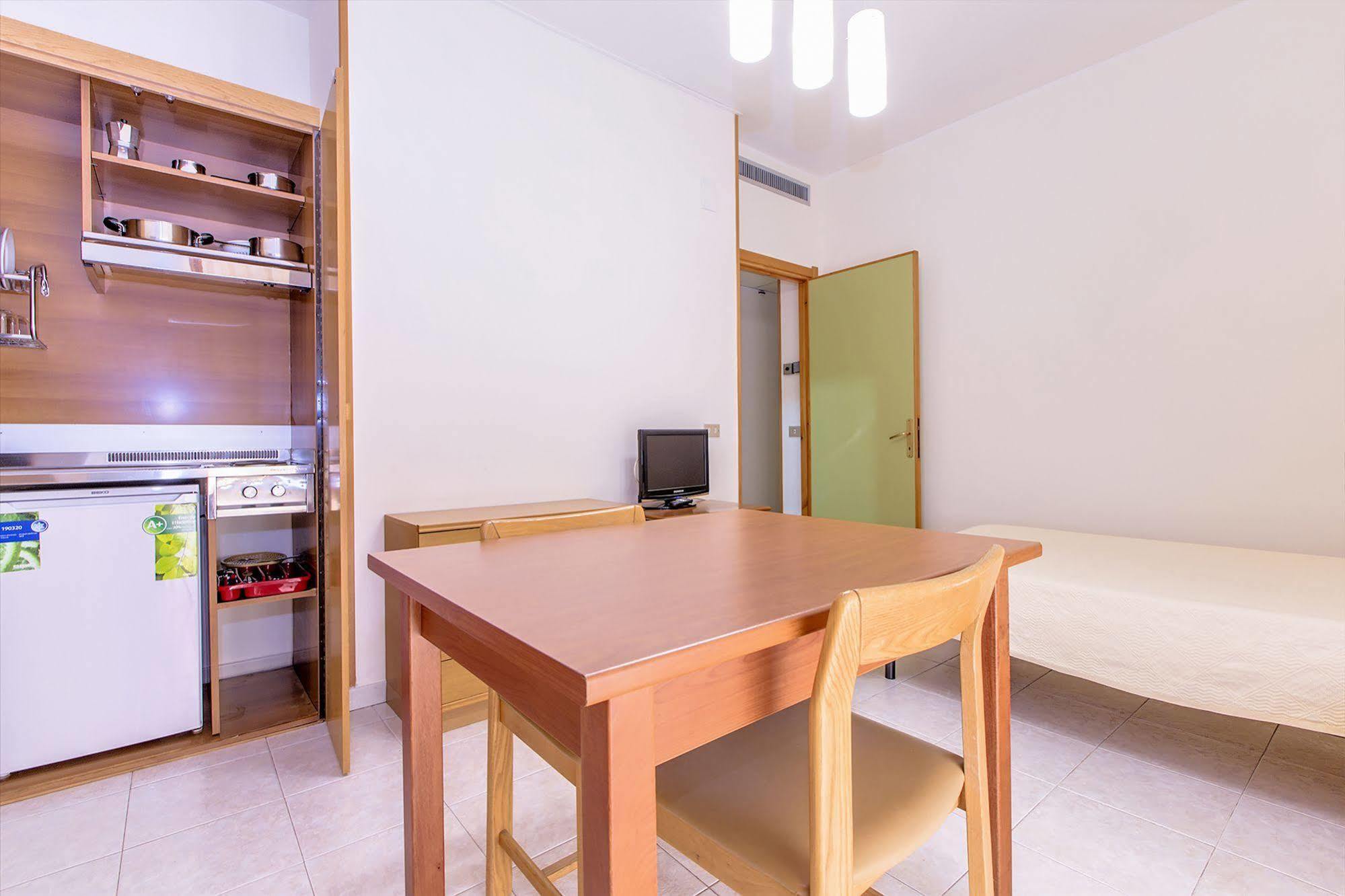 Hotel Residence Ulivi E Palme Cagliari Eksteriør billede